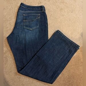 ⭐️ Gap Women’s jeans size 16